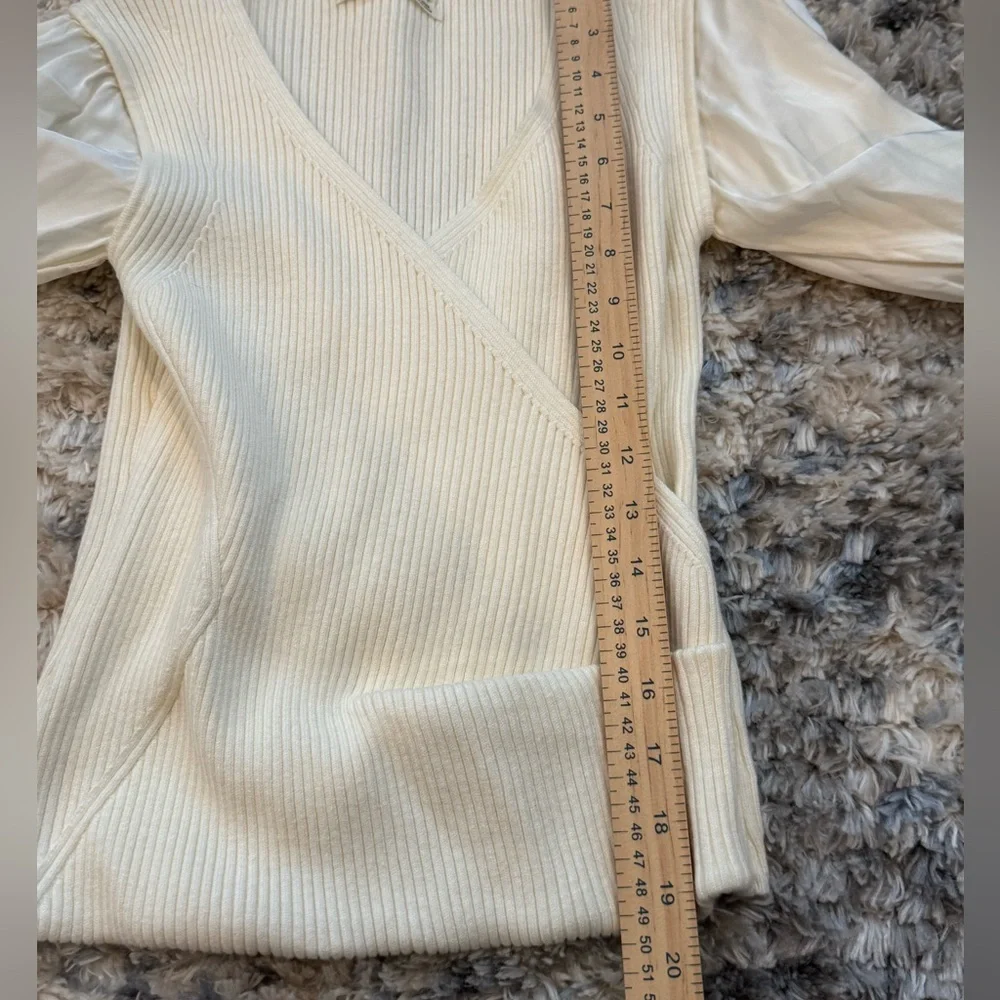 Anthropologie Puff-Sleeve Top Size Small Long Sleeve Ivory Classy Business